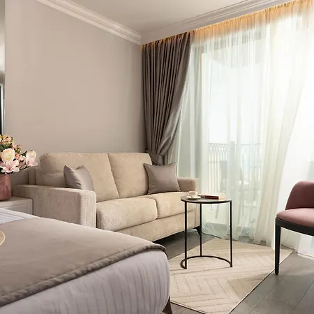 Hotel Casa Dell'eleganza & Event Hall, Mineral Pools & Private 4*
