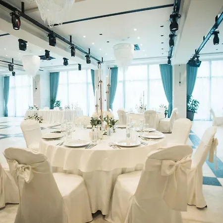 Casa Dell'eleganza & Event Hall, Mineral Pools & Private ホテル 4*
